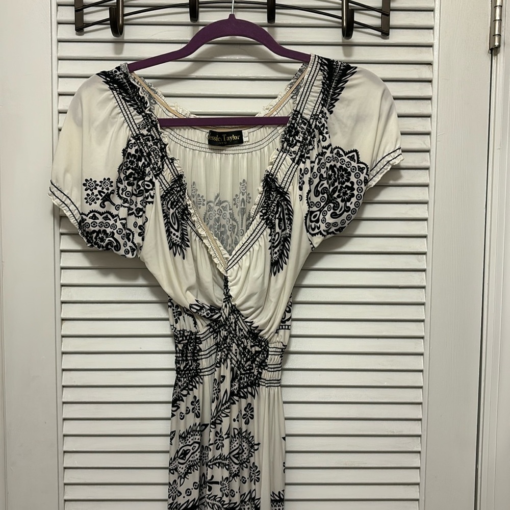 Stretchy and light summer dress